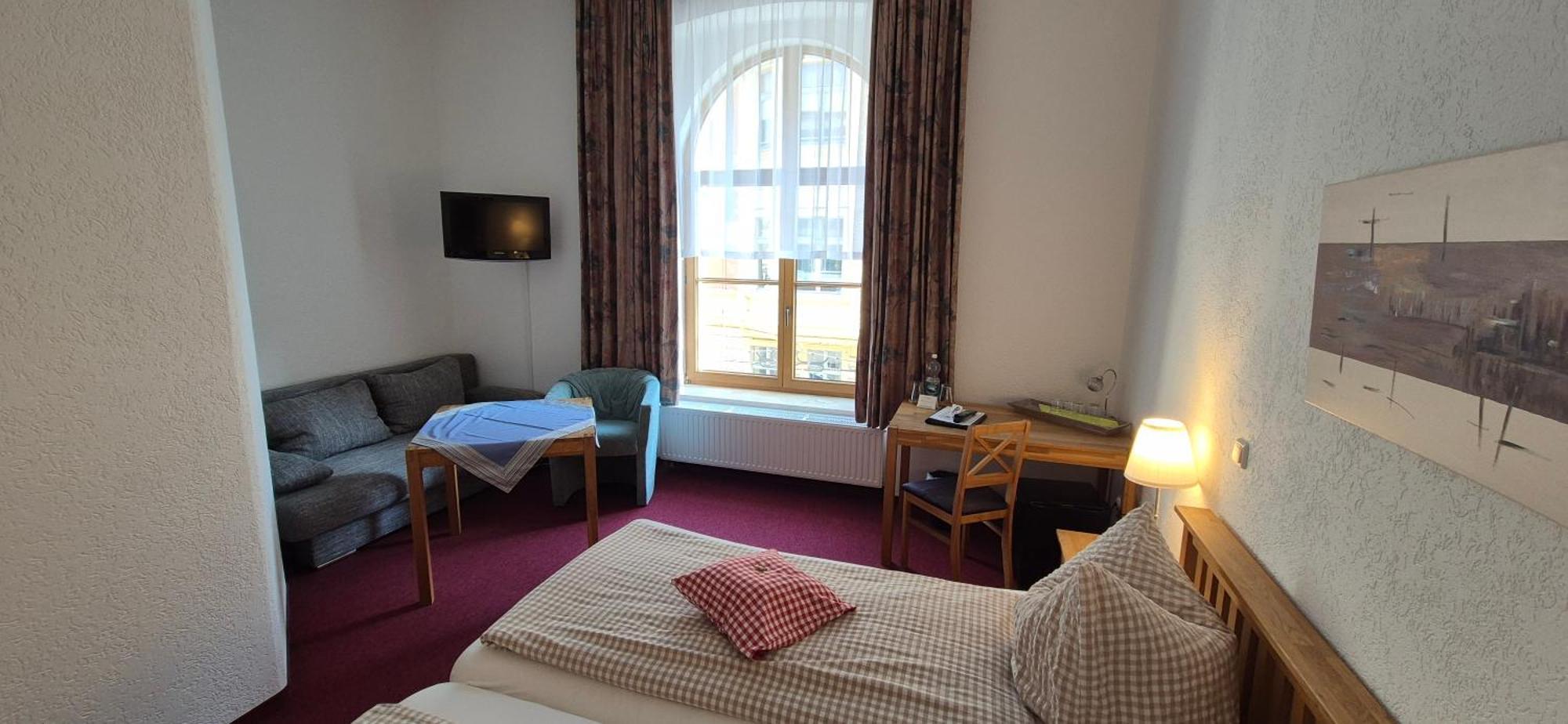 Hotel Meridian Герліц Екстер'єр фото